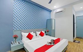 Hotel O La Marina